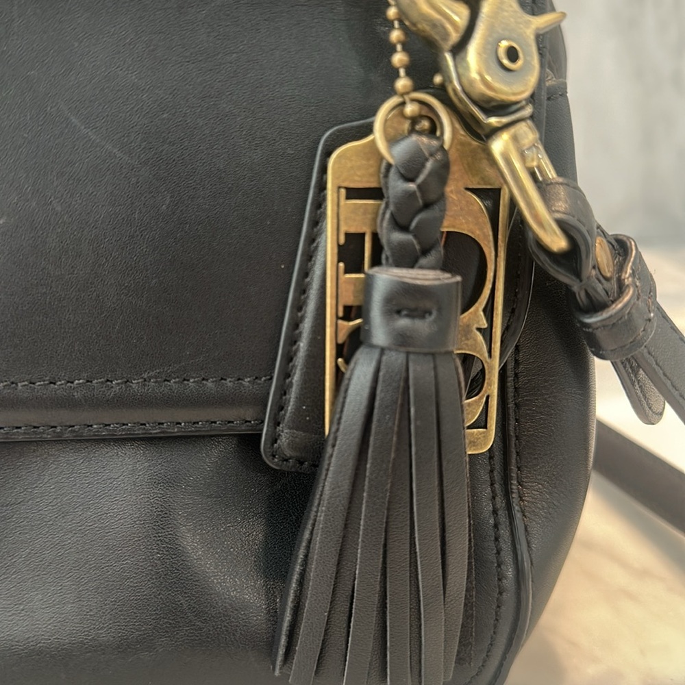 Coach Legacy Turnlock East West Flap Bag Black Leather 22062 Crossbody Tassel - Picture 2 of 15